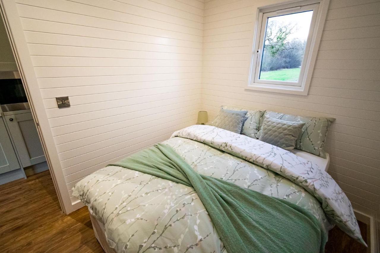 1-Bed Pod Cabin In Beautiful Surroundings Wrexham Exterior foto